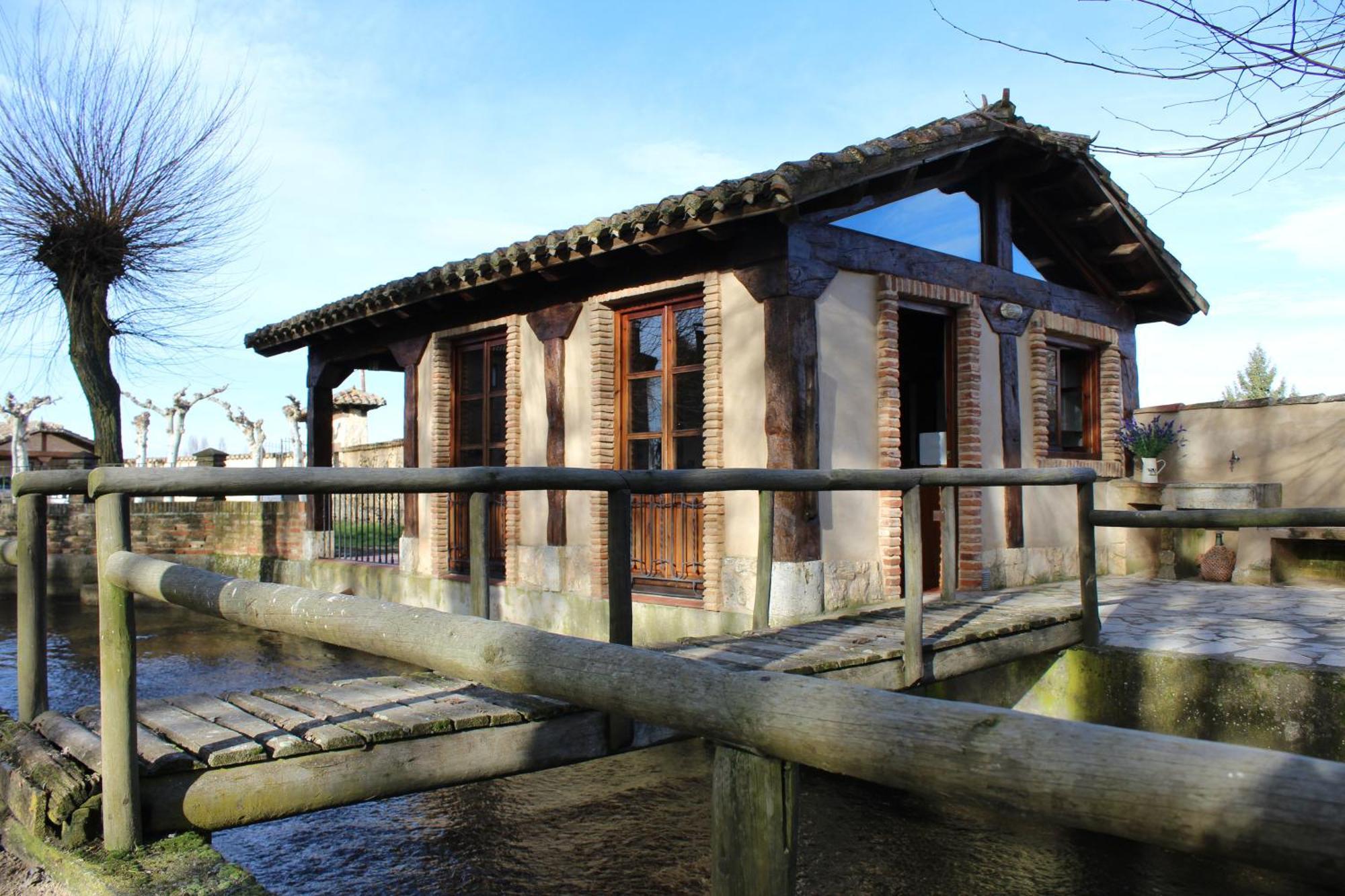 Molino El Sotillo Villa Saldana Exterior photo